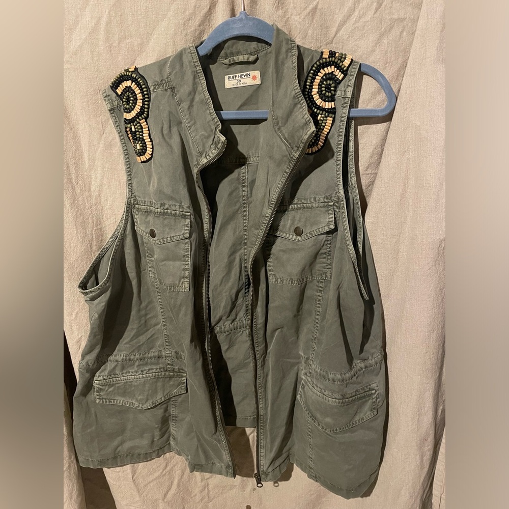 RUFF HEWN vest